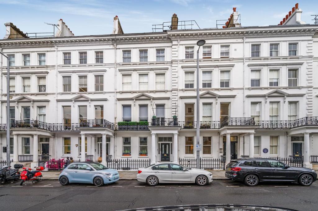 Cozy Hideaway In South Ken! Apartment Londra Exterior foto